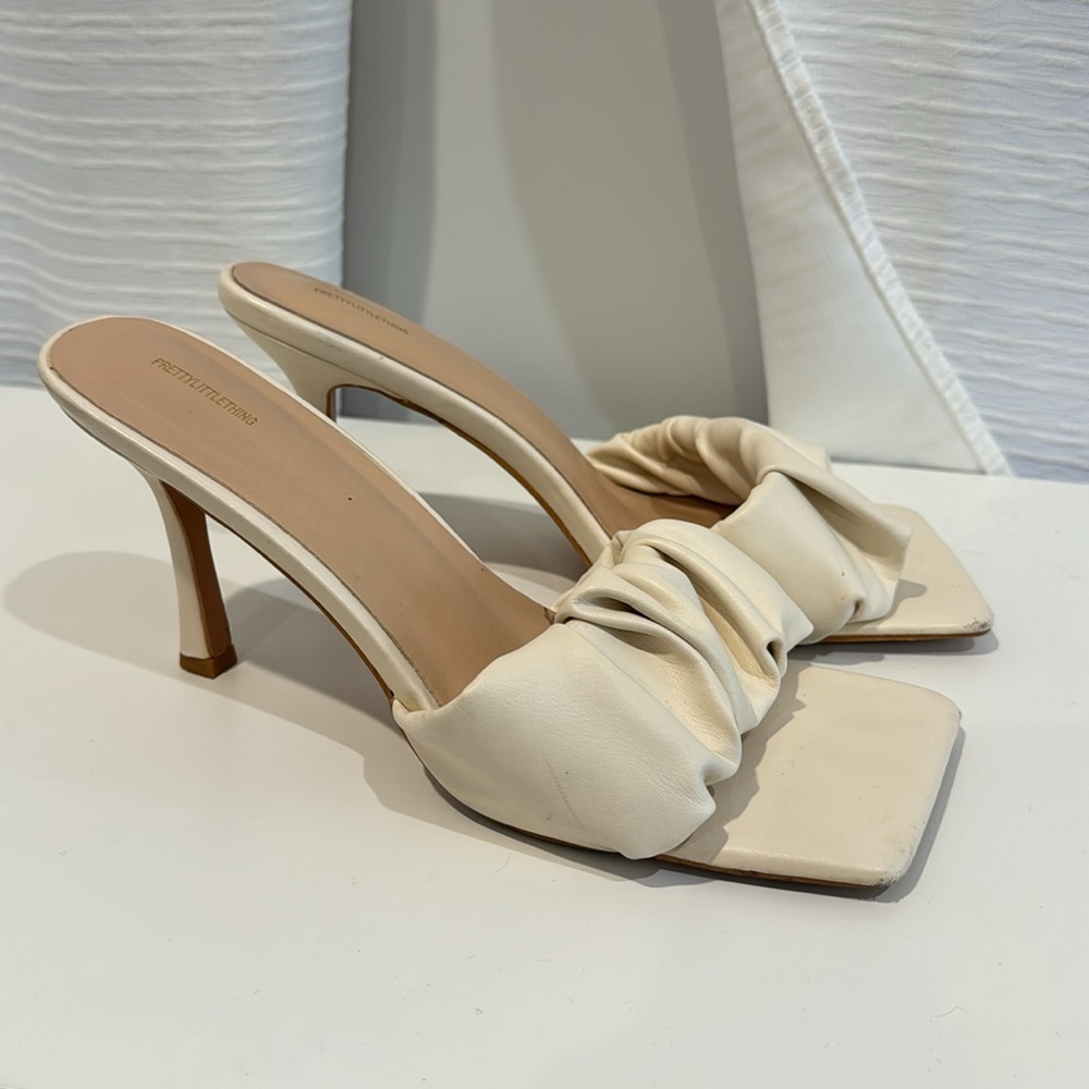 Pretty Little Thing Ruched Sandal Heels Square Toe